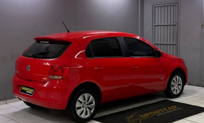 VW - VolksWagen Gol (novo) 1.0 Mi Total Flex 8V 4p 2013 Flex-8