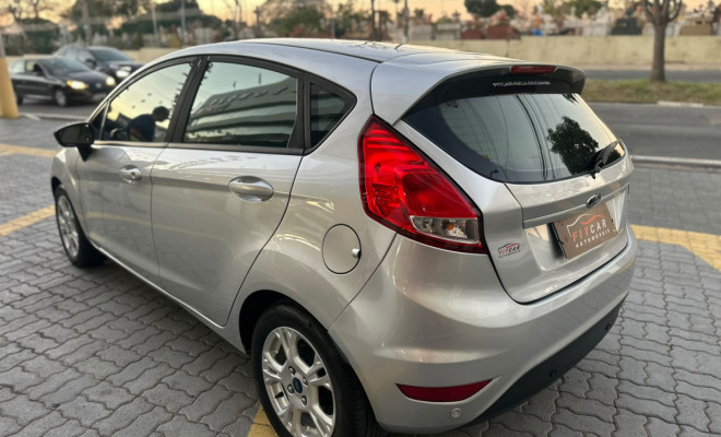 Ford Fiesta SEL 1.6 16V Flex  Aut. 5p 2018 Flex-1
