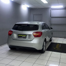 Mercedes-Benz A 200 1.6 TURBO 2014 Gasolina-14