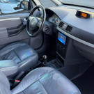 GM - Chevrolet Meriva 1.8/ CD 1.8 MPFI 16V 122cv 5p 2004 Gasolina-5