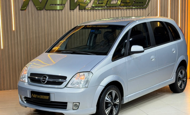 GM - Chevrolet Meriva 1.8/ CD 1.8 MPFI 16V 122cv 5p 2004 Gasolina-3