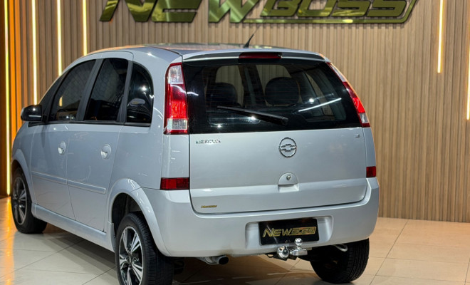 GM - Chevrolet Meriva 1.8/ CD 1.8 MPFI 16V 122cv 5p 2004 Gasolina-4