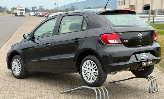 VW - VolksWagen Gol (novo) 1.0 Mi Total Flex 8V 4p 2011 Flex-2