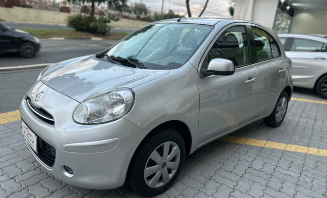Nissan MARCH S 1.6 16V Flex Fuel 5p 2014 Flex-0