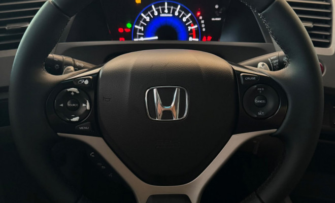 Honda Civic Sedan LXR 2.0 Flexone 16V Aut. 4p 2014 Flex-12