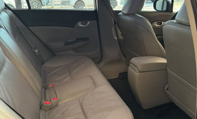 Honda Civic Sedan LXR 2.0 Flexone 16V Aut. 4p 2014 Flex-23