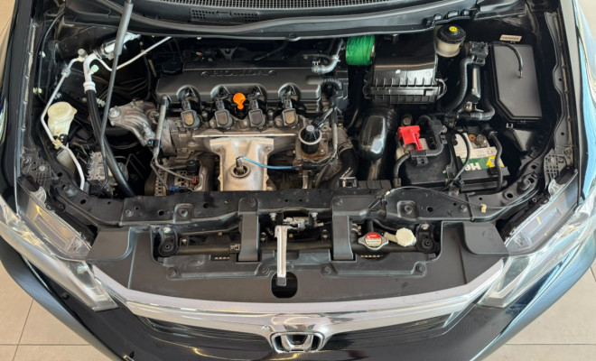 Honda Civic Sedan LXR 2.0 Flexone 16V Aut. 4p 2014 Flex-24