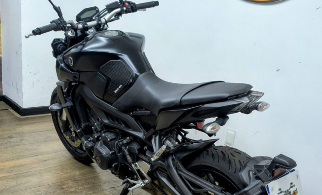 YAMAHA MT-09 850cc/ABS 2025 Gasolina-9