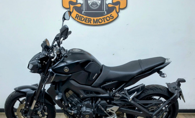 YAMAHA MT-09 850cc/ABS 2025 Gasolina-3