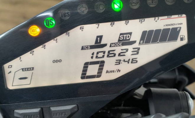 YAMAHA MT-09 850cc/ABS 2025 Gasolina-4