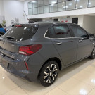 GM - Chevrolet ONIX HATCH PREM. 1.0 12V TB Flex 5p Aut. 2024 Flex-2