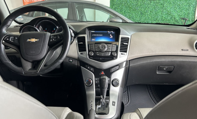 GM - Chevrolet CRUZE LTZ 1.8 16V FlexPower 4p Aut. 2012 Flex-11