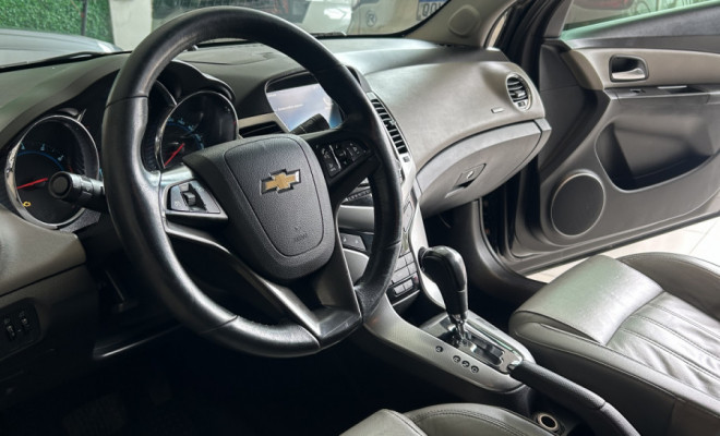 GM - Chevrolet CRUZE LTZ 1.8 16V FlexPower 4p Aut. 2012 Flex-16