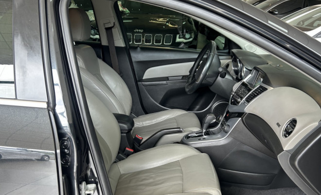 GM - Chevrolet CRUZE LTZ 1.8 16V FlexPower 4p Aut. 2012 Flex-5