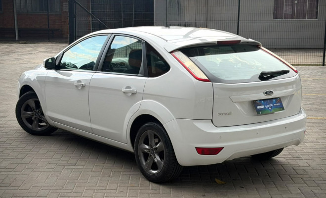 Ford Focus 1.6 S/SE/SE Plus Flex 8V/16V  5p 2011 Flex-3