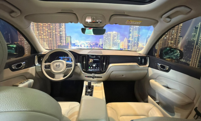 Volvo XC 60 T-8 INSC. EXPRESS. 2.0 (Híbrido) 2022 Híbrido-3