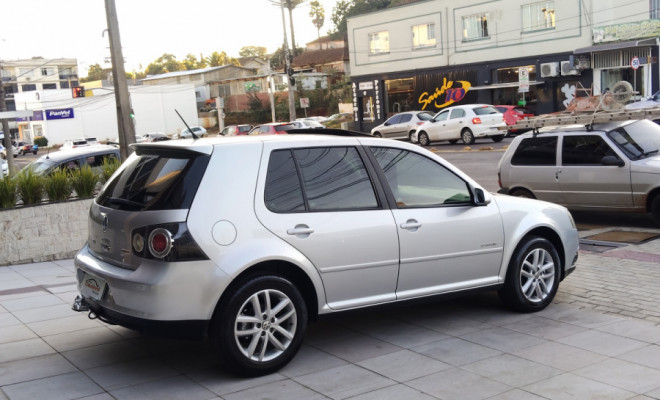VW - VolksWagen Golf Sportline 1.6 Mi Total Flex 8V 4p 2011 Flex-1