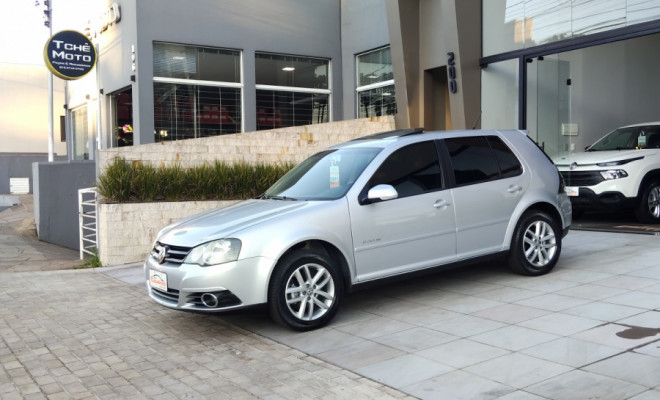 VW - VolksWagen Golf Sportline 1.6 Mi Total Flex 8V 4p 2011 Flex-0