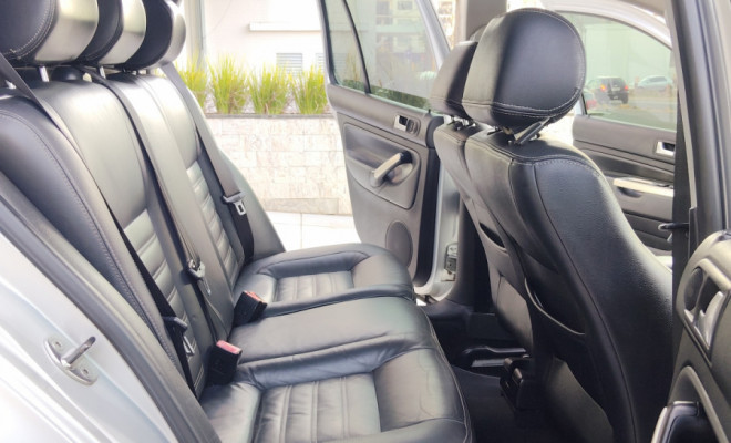 VW - VolksWagen Golf Sportline 1.6 Mi Total Flex 8V 4p 2011 Flex-11