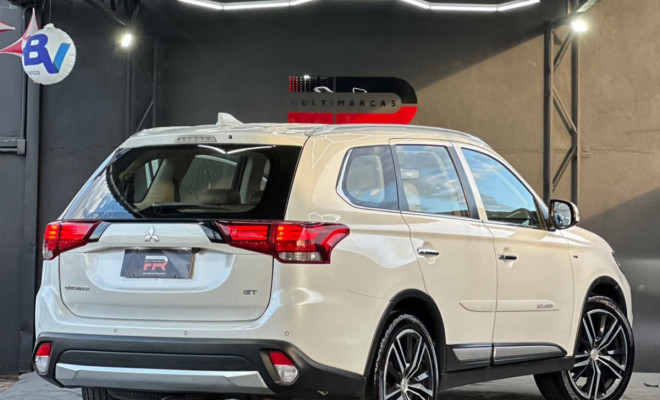 Mitsubishi OUTLANDER 3.0/ GT 3.0 V6 Aut. 2018 Gasolina-2