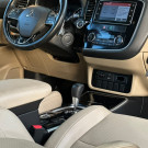 Mitsubishi OUTLANDER 3.0/ GT 3.0 V6 Aut. 2018 Gasolina-3