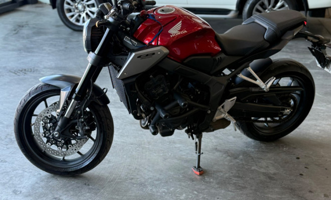 HONDA CB 650R 2024 Gasolina