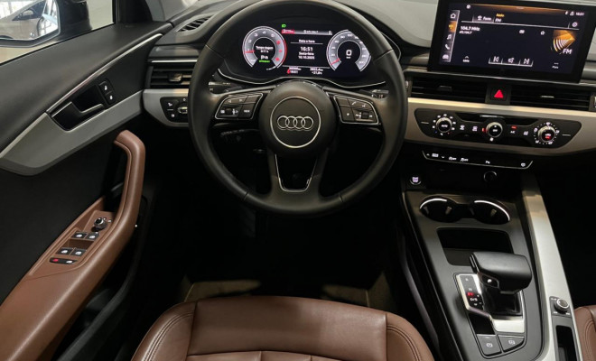 Audi A4 Prestige 2.0 TFSI S-tronic 2023 Gasolina-5