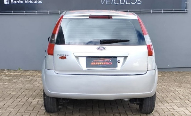 Ford Fiesta Personnalité 1.0 8V 66cv 5p 2005 Flex-2
