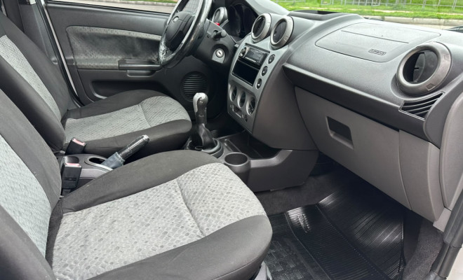 Ford Fiesta SE 1.6 8V Flex - 2014-6