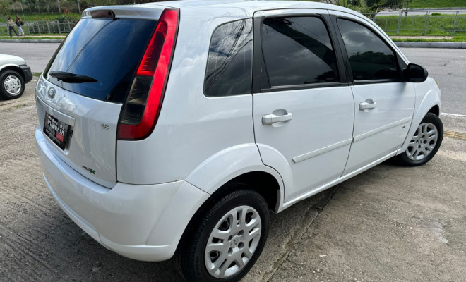 Ford Fiesta SE 1.6 8V Flex - 2014-2