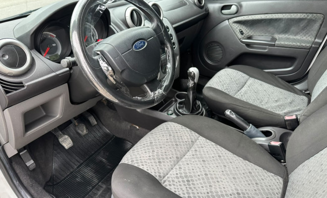 Ford Fiesta SE 1.6 8V Flex - 2014-7