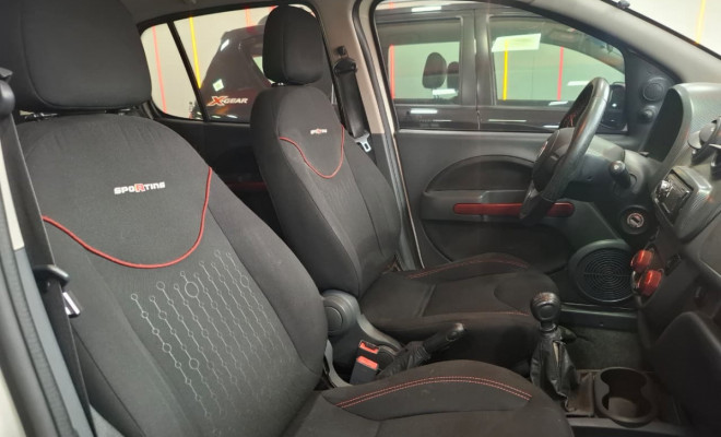 Fiat UNO SPORTING 1.4 EVO Fire Flex 8V 4p 2013 Flex-10
