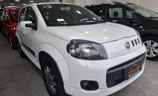 Fiat UNO SPORTING 1.4 EVO Fire Flex 8V 4p 2013 Flex