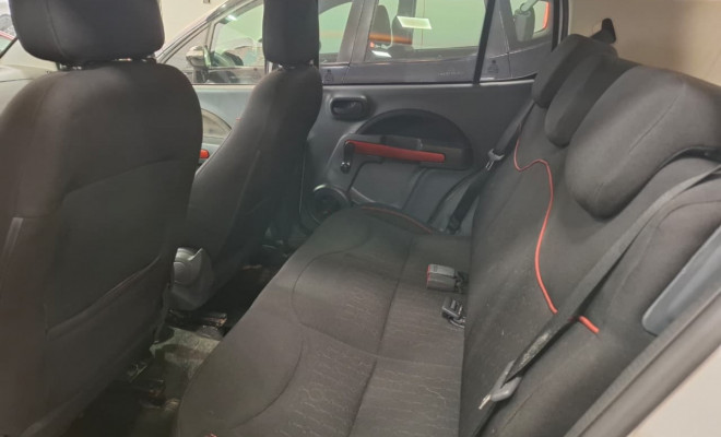 Fiat UNO SPORTING 1.4 EVO Fire Flex 8V 4p 2013 Flex-13