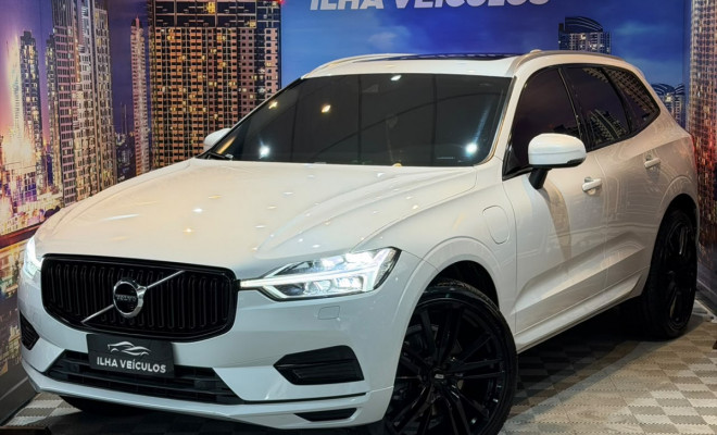 Volvo XC 60 T-8 MOMENTUM 2.0 (Híbrido) 2020 Híbrido