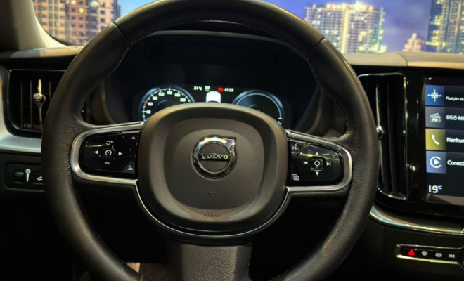 Volvo XC 60 T-8 MOMENTUM 2.0 (Híbrido) 2020 Híbrido-13