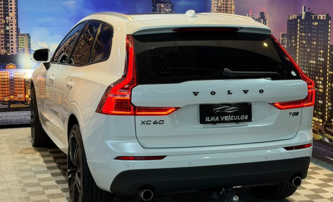 Volvo XC 60 T-8 MOMENTUM 2.0 (Híbrido) 2020 Híbrido-1