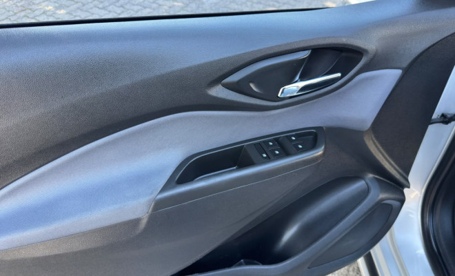 GM - Chevrolet ONIX HATCH ACTIV 1.4 8V Flex 5P Aut. 2019 Flex-10