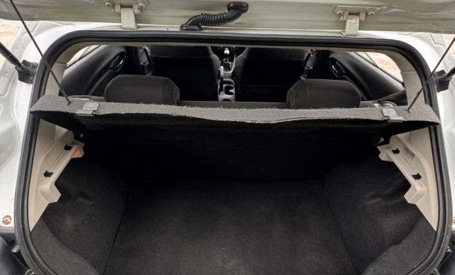 GM - Chevrolet ONIX HATCH LS 1.0 8V FlexPower 5p Mec. 2014 Flex-10
