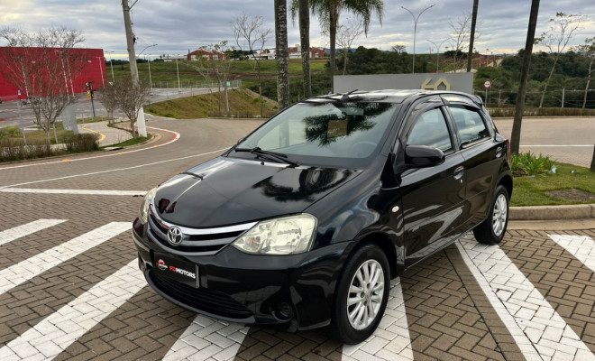 Toyota ETIOS X 1.3 Flex 16V 5p Mec. 2017 Flex