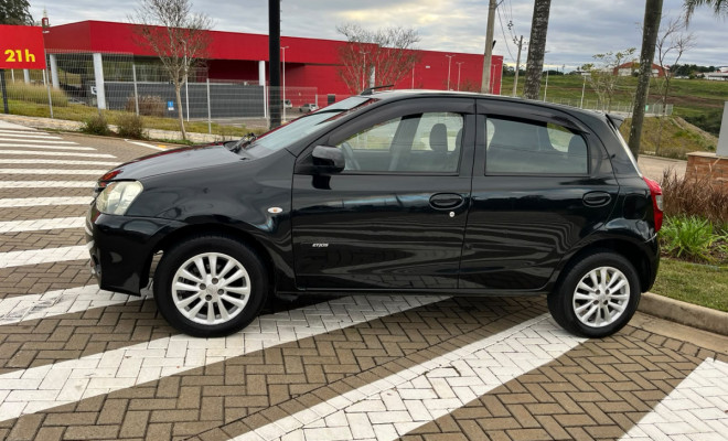 Toyota ETIOS X 1.3 Flex 16V 5p Mec. 2017 Flex-0