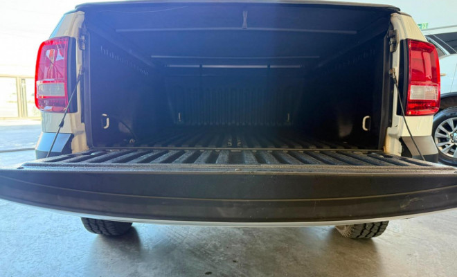 VW - VolksWagen Saveiro Robust 1.6 Total Flex 8V 2021 Flex-6