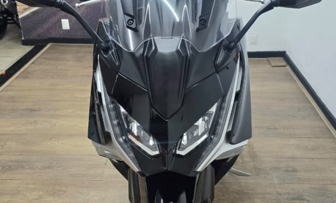 KYMCO AK 550i PREMIUM  2025 Gasolina-1
