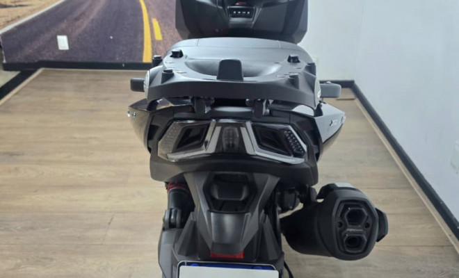 KYMCO AK 550i PREMIUM  2025 Gasolina-10