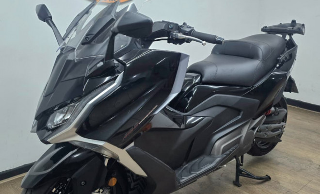 KYMCO AK 550i PREMIUM  2025 Gasolina-2