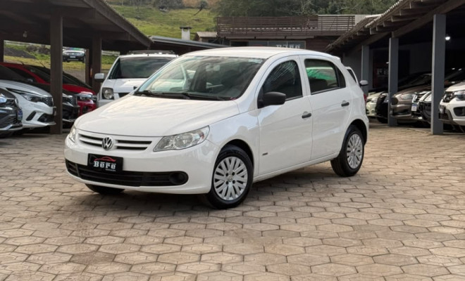 VW - VolksWagen Gol (novo) 1.0 Mi Total Flex 8V 4p 2010 Flex