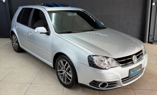 VW - VolksWagen Golf Sportline 1.6 Mi Total Flex 8V 4p 2011 Flex-1