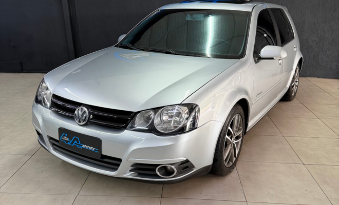 VW - VolksWagen Golf Sportline 1.6 Mi Total Flex 8V 4p 2011 Flex-0