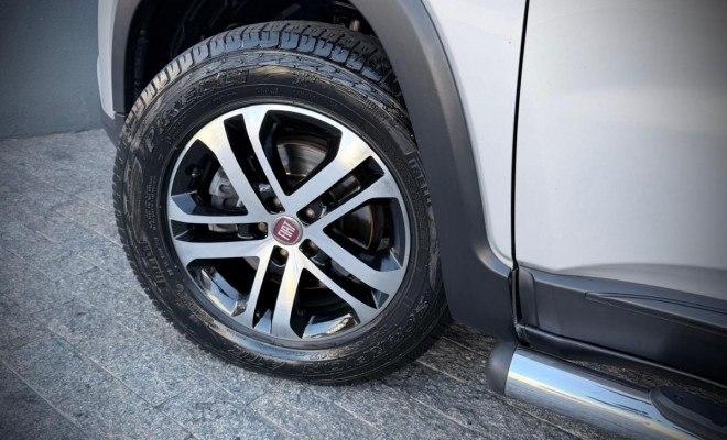 Fiat Toro Freedom 1.8 16V Flex Aut. 2017 Flex-1