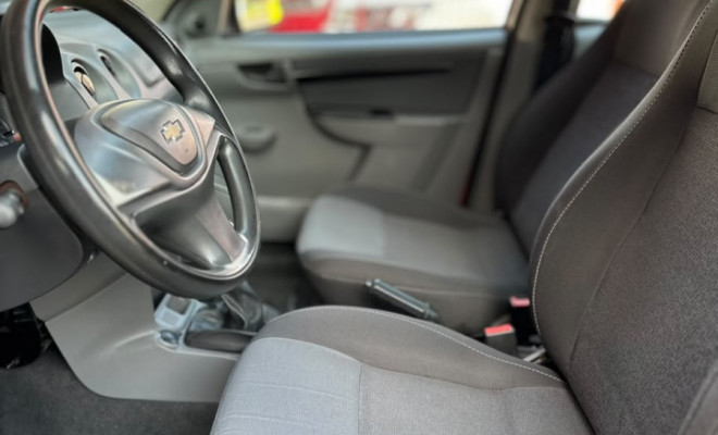 GM - Chevrolet PRISMA  Sed. Maxx/ LT 1.4 8V ECONOF. 4p 2012 Gasolina-8